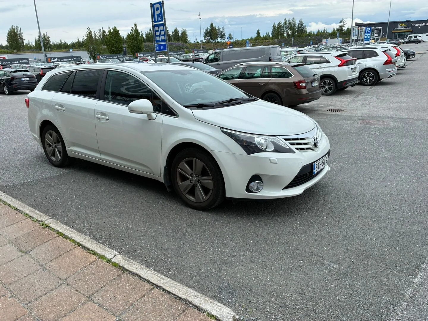 Car Image - 5DxYRAvxt6R3ZG38JOE0WA