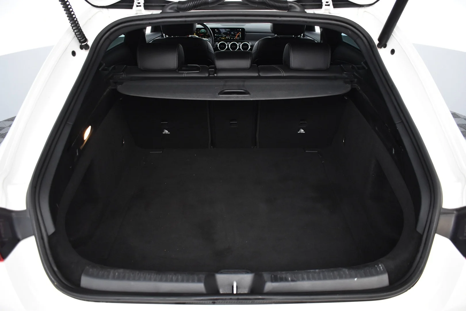 Car Image - 6r4VB2xQKkySJoKZxT8ItZ