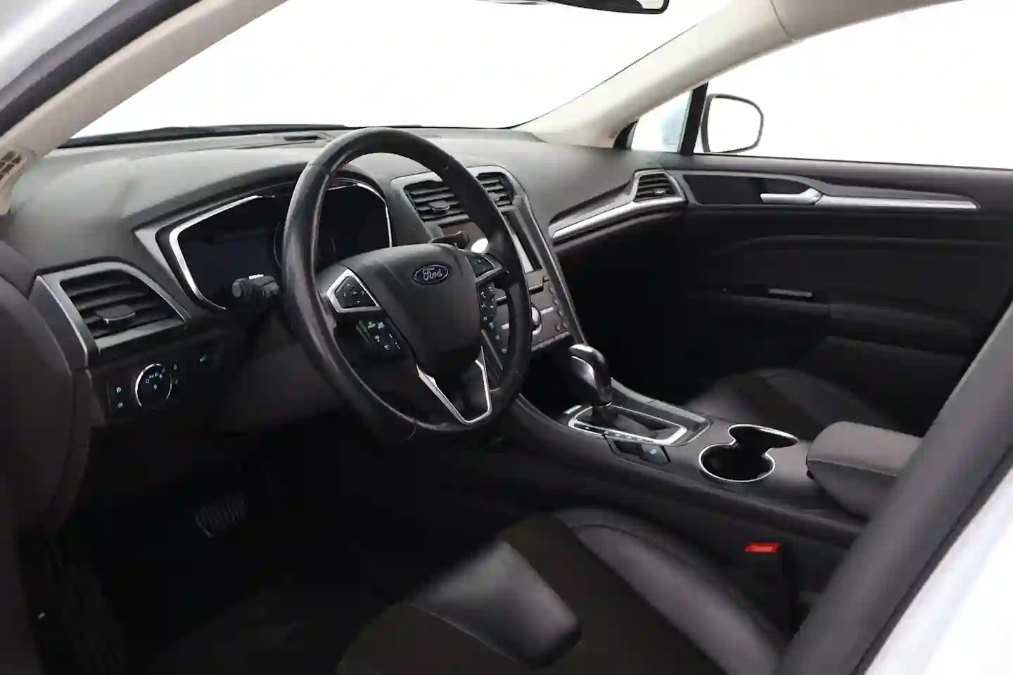Car Image - 5G723KLFhYW5ch2g9BLFhE