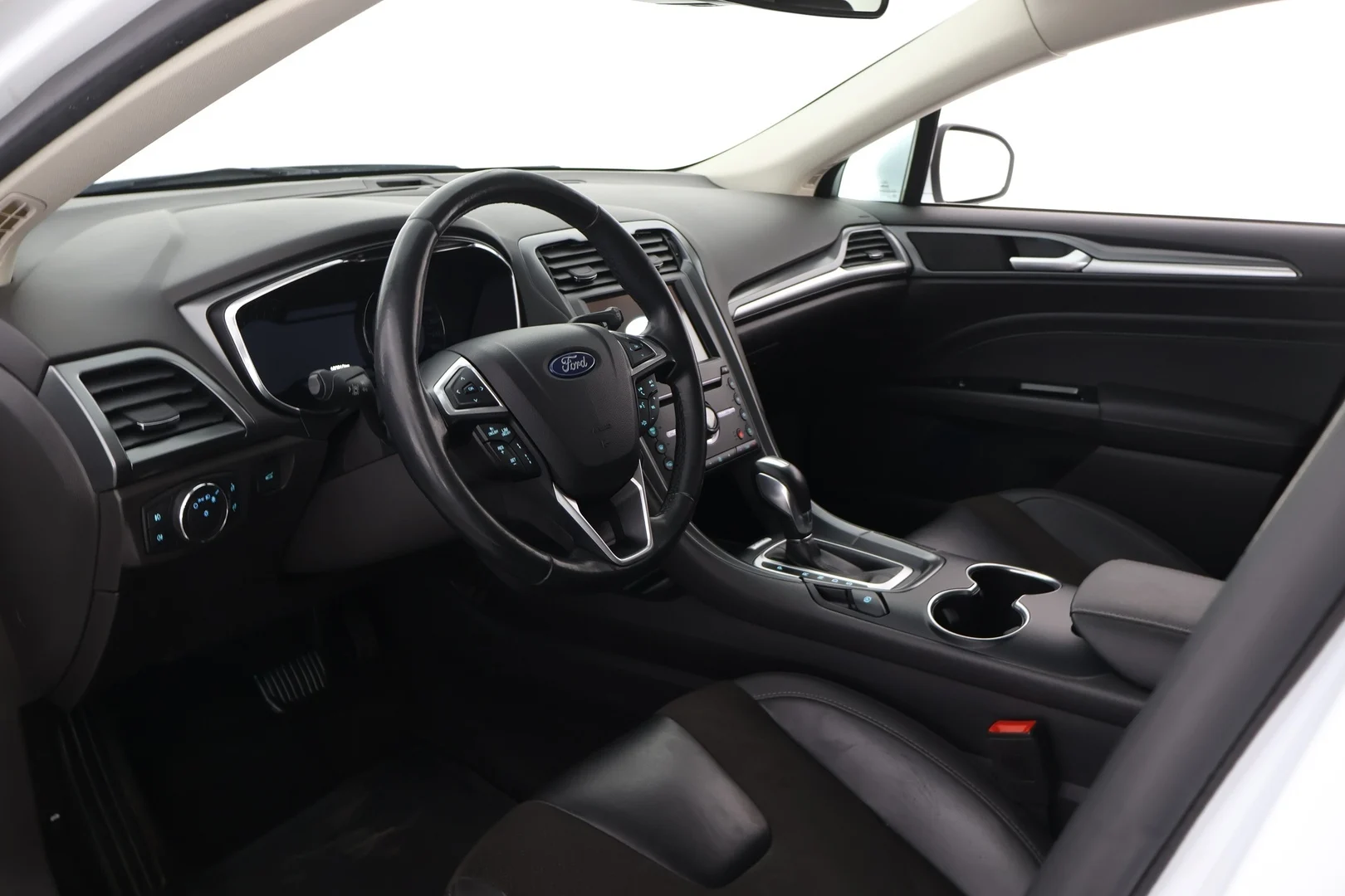 Car Image - 5G723KLFhYW5ch2g9BLFhE