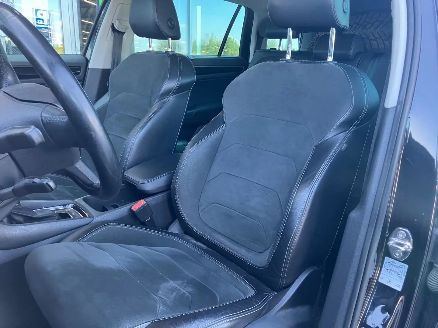 Car Image - 5bQfKWOK1RjhLy6inHoiqw