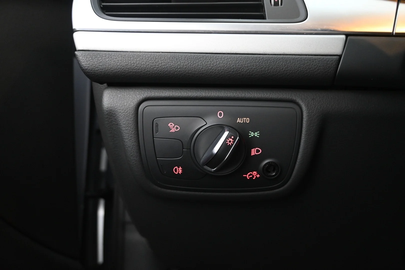 Car Image - 312jMOYIVaVdaDai71wbAX