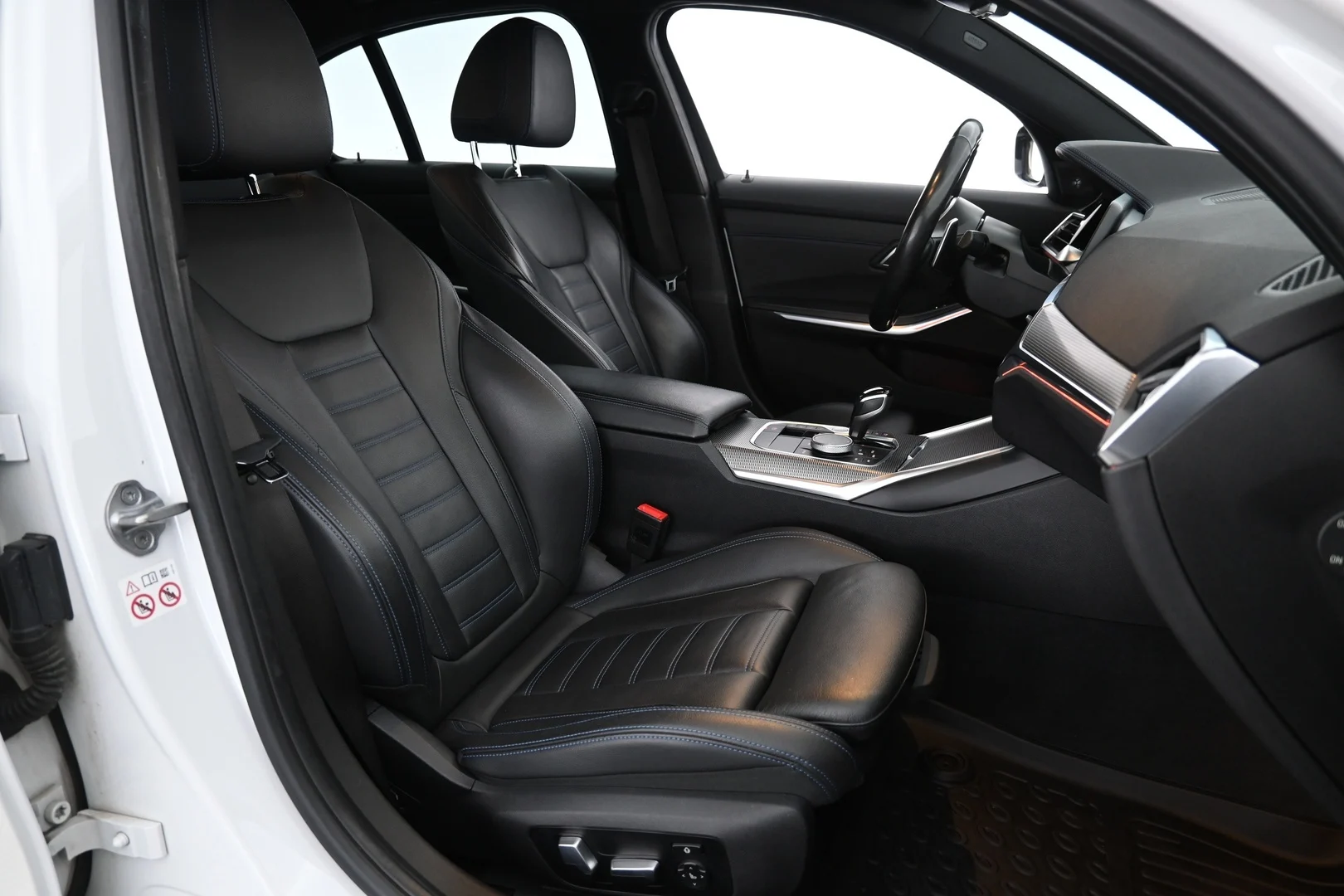 Car Image - 6tshzLmCQGwEpMjut2dw9b