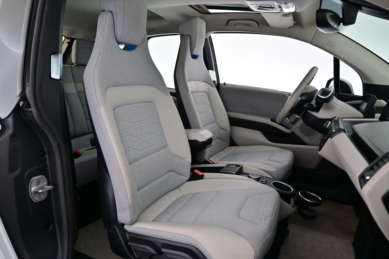 Car Image - 3XwyEWmh11ShP3gj2a0MlV