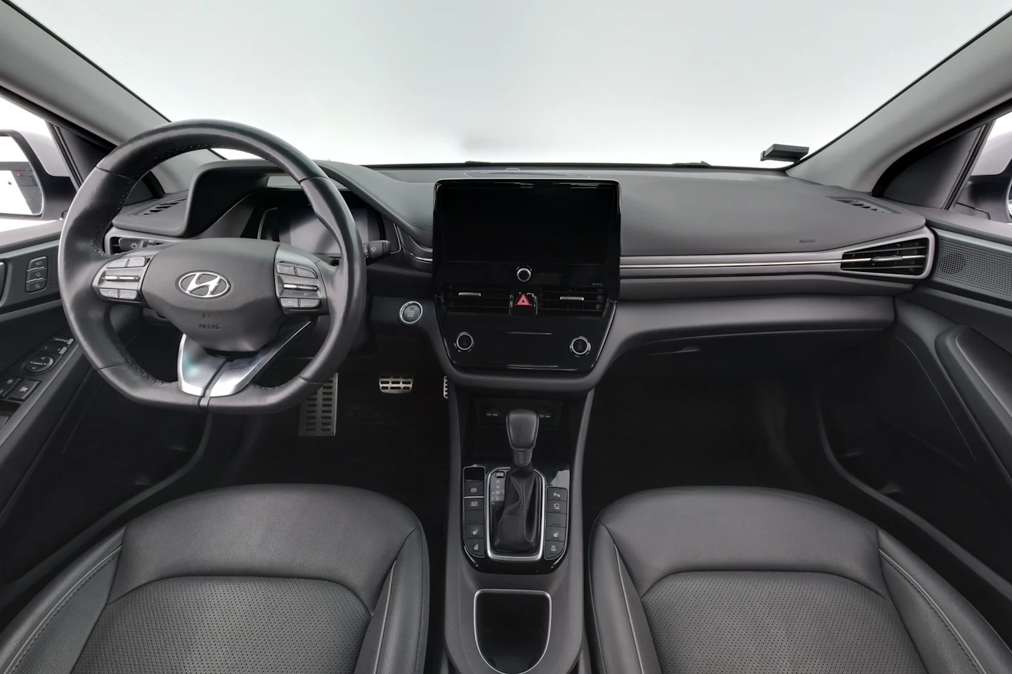Car Image - 33sIctCa3a0nfm4K22bIgj