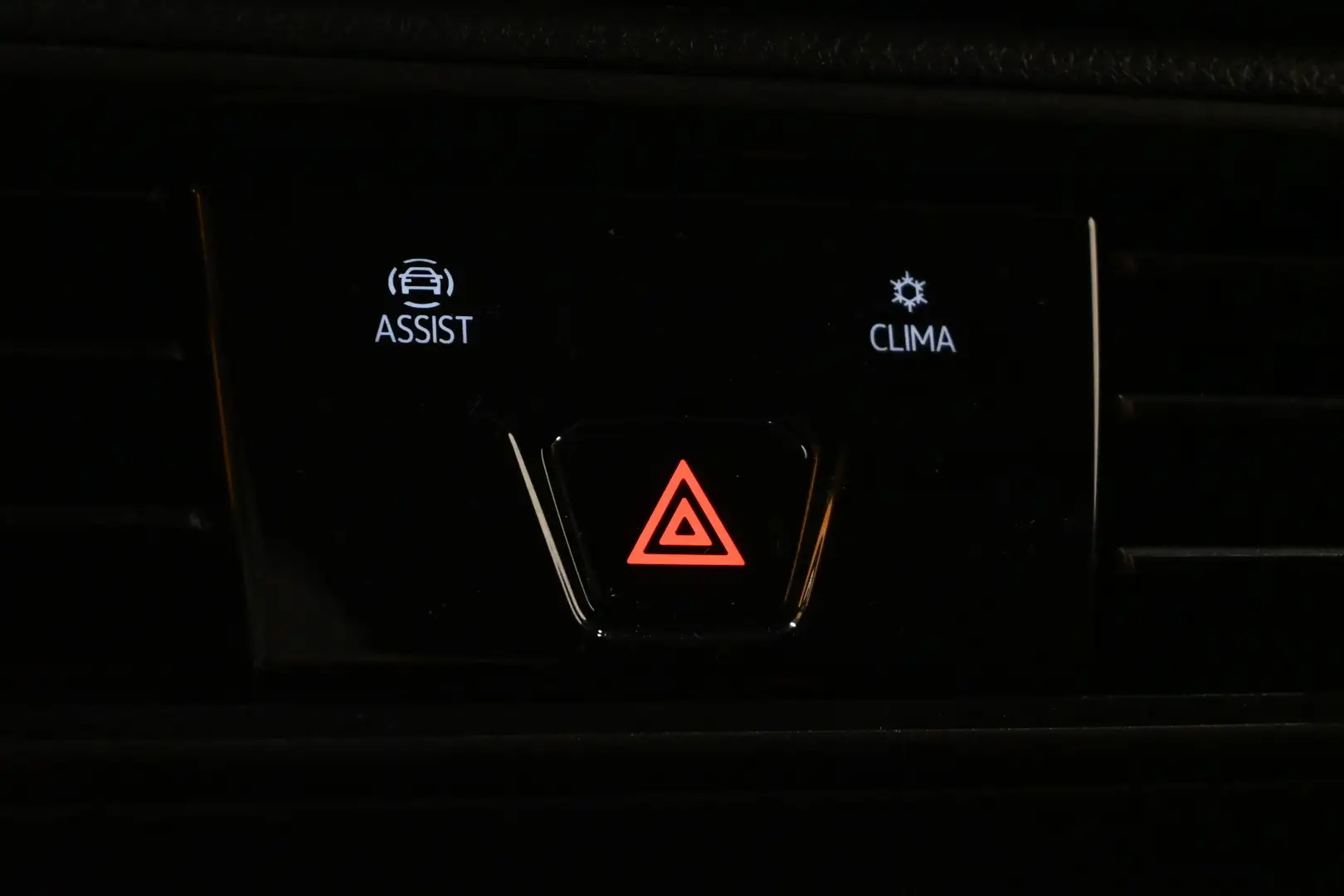 Car Image - 7JLqMT3CxUs07nYkjndDWn