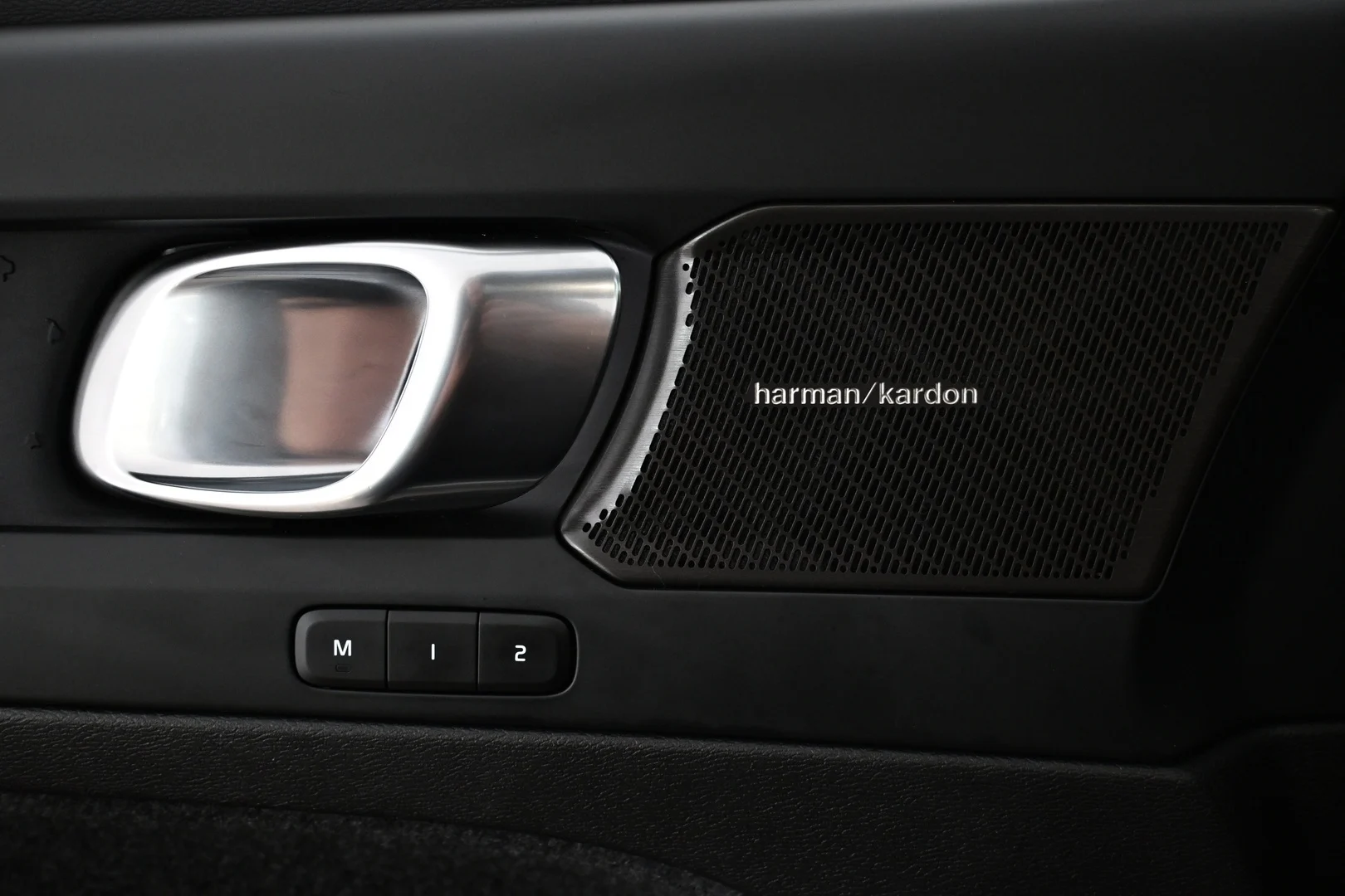 Car Image - 2ei4CN7UrdQCdegTkEVarS