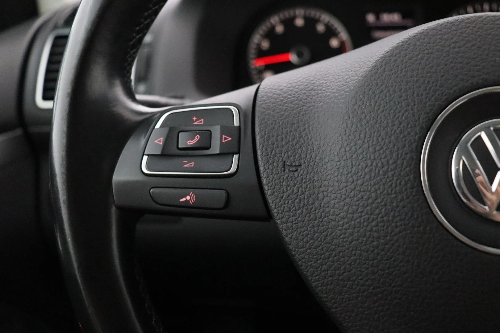 Car Image - 2KVqLWVI0vAovvdUW6xnQe