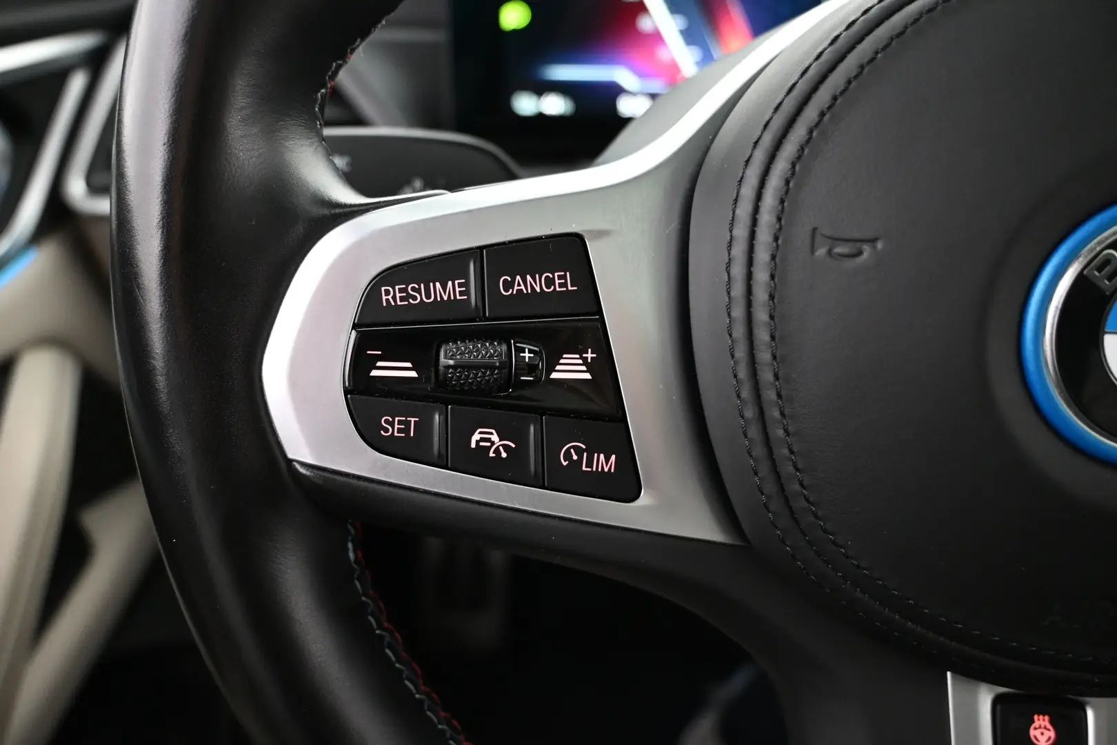 Car Image - eCbnhIDkOjjUXXWsDyxVo