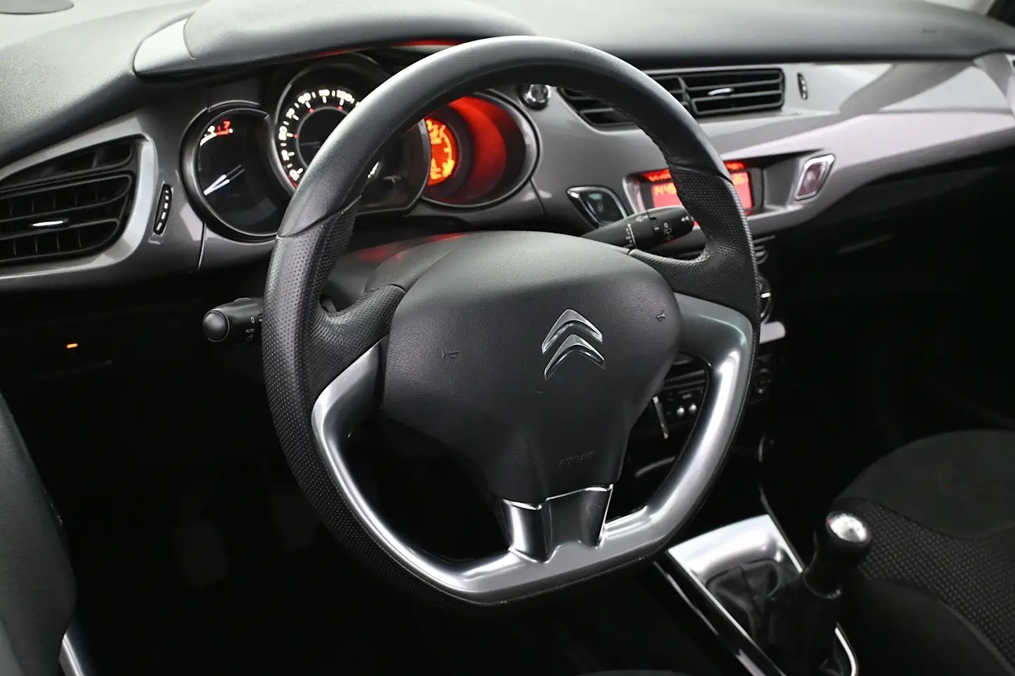 Car Image - 2c9biJ2Hxue2XG0431edMt