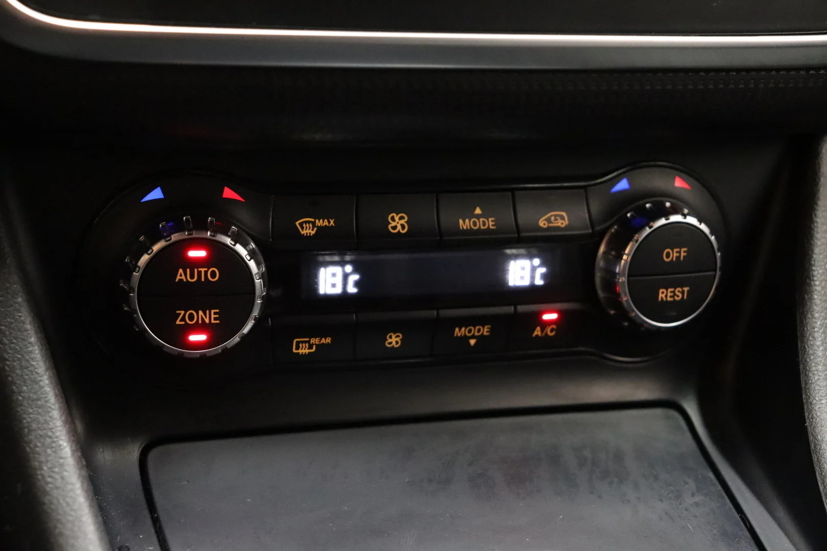 Car Image - VNIzUmqDWRYUa87kd6M8S