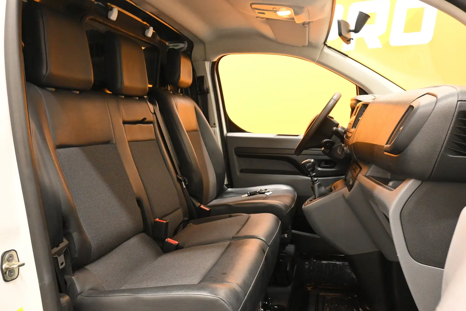 Car Image - 6mtU7L5LsHrQFibshwtaHF