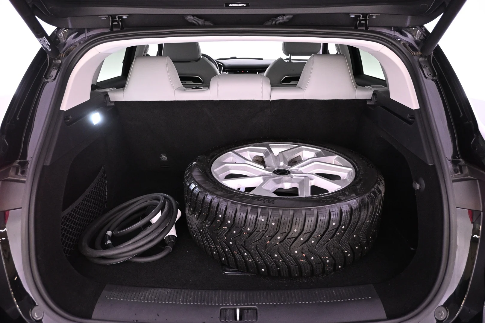 Car Image - 58hUx8bsjXPiB9Y279HqEH