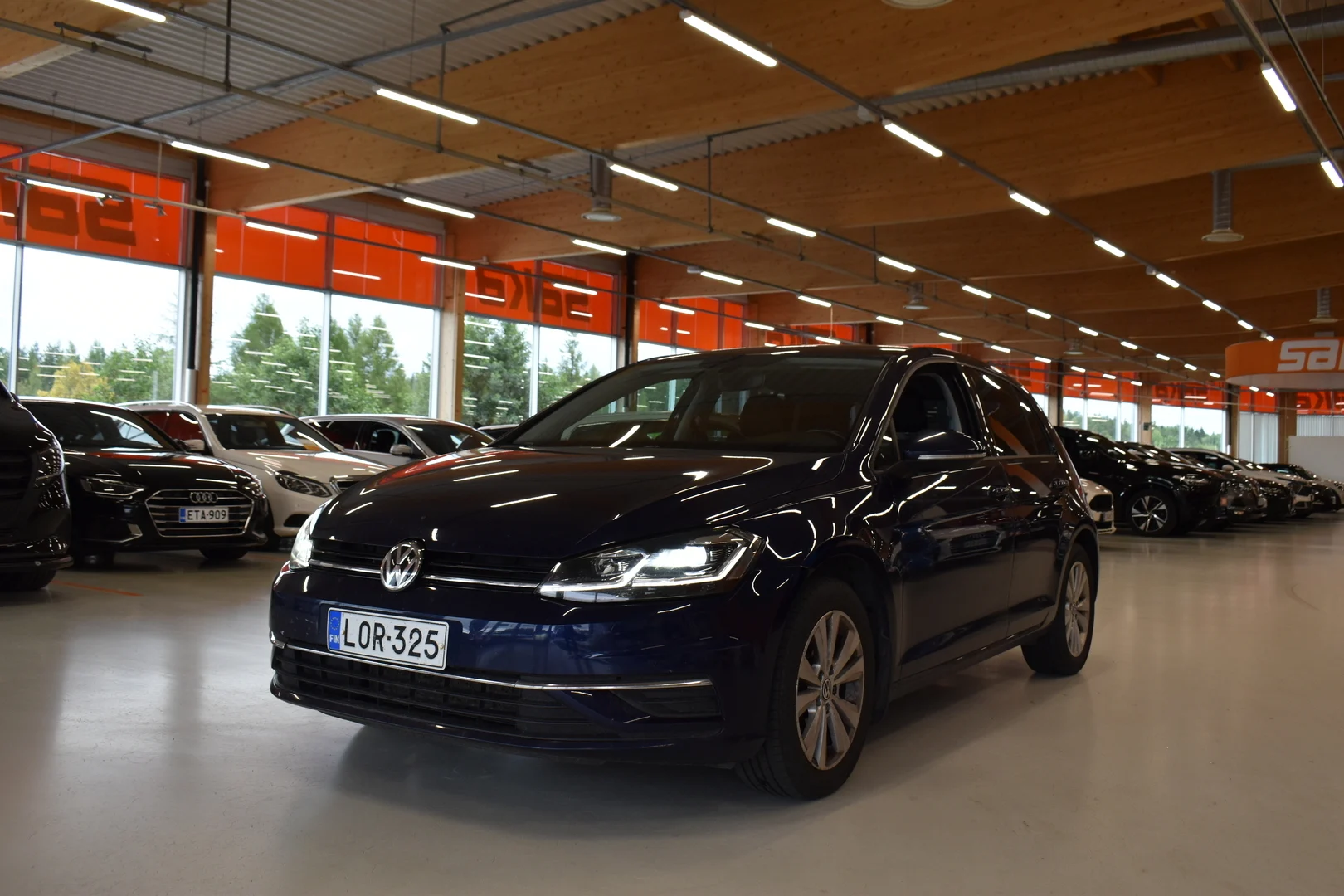 Car Image - 42KilSgzDEMoV49syp3tRK