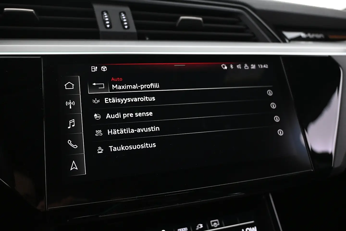 Car Image - 6LvkYvJfHlTz20ZEr3k0ji