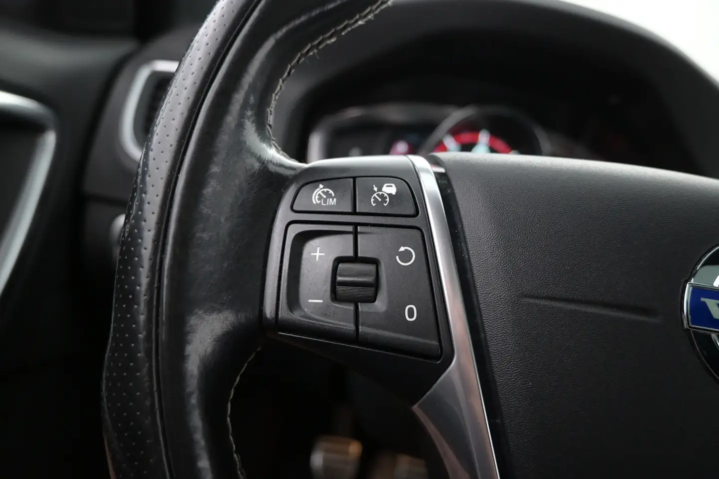 Car Image - 3n5K5kkTp9uM9Tl0EfrkWE
