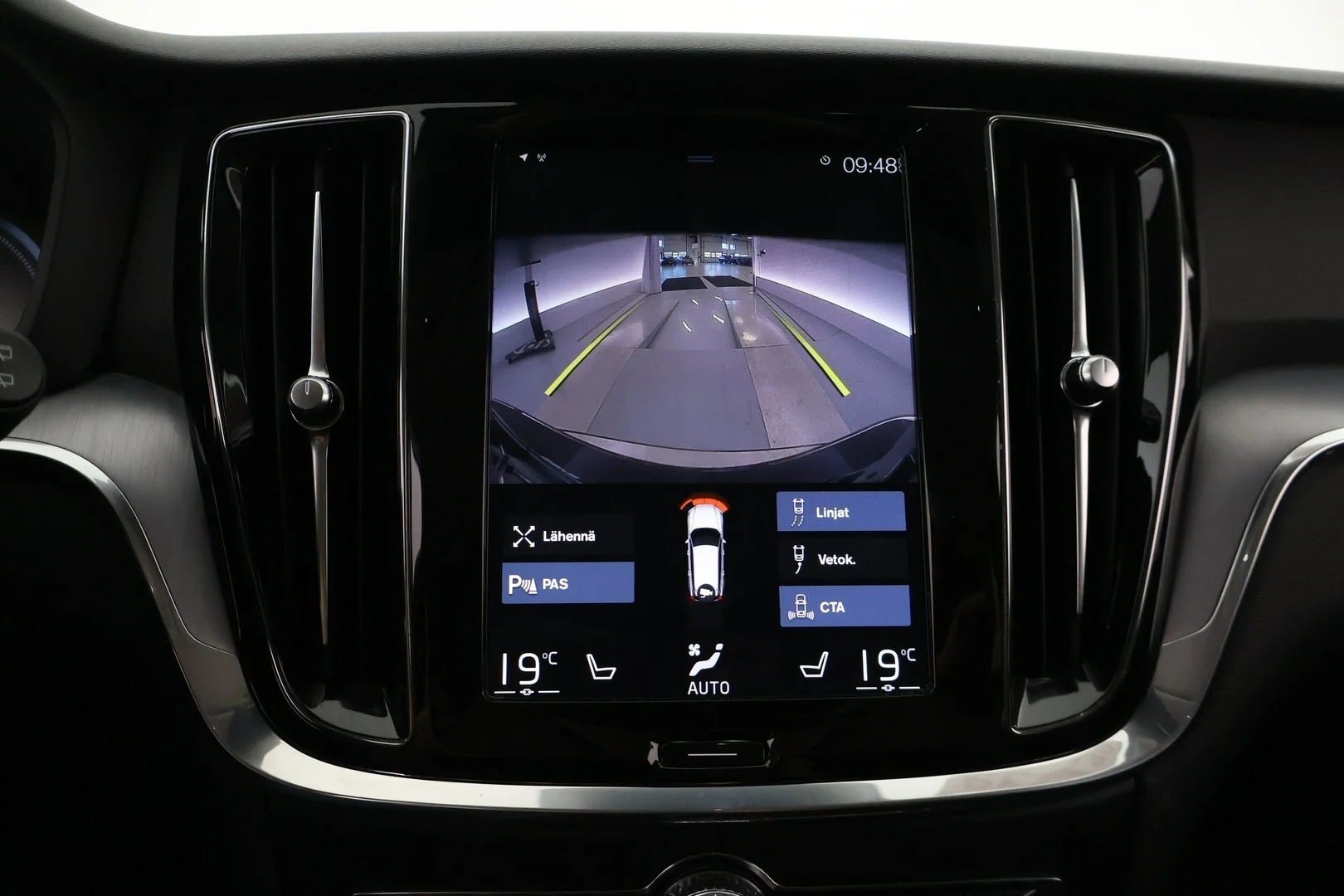Car Image - 7HbRmK4iwWCt7UxQaiUrYh