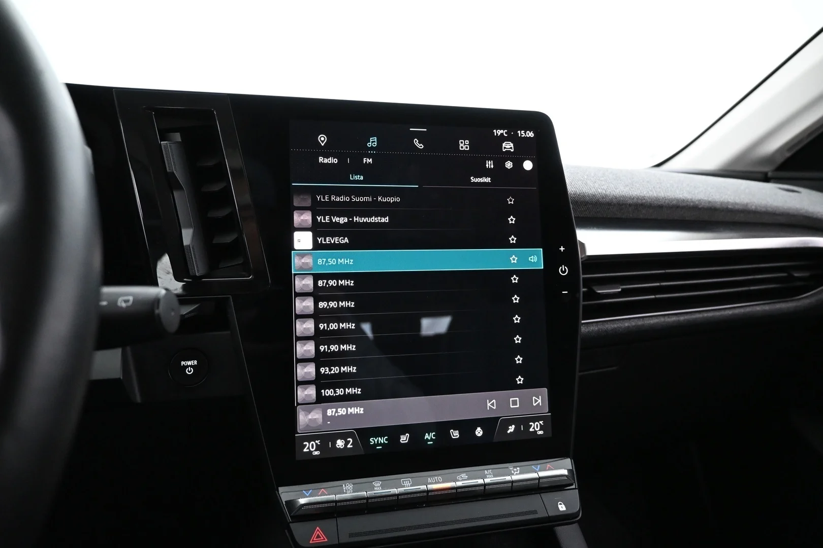 Car Image - 7CR1CrO3LAN8Jmt171w0q1