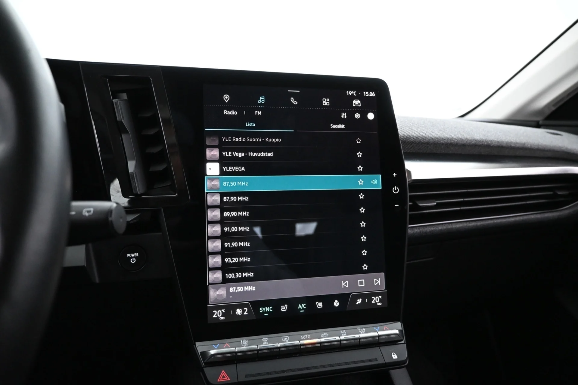 Car Image - 7CR1CrO3LAN8Jmt171w0q1
