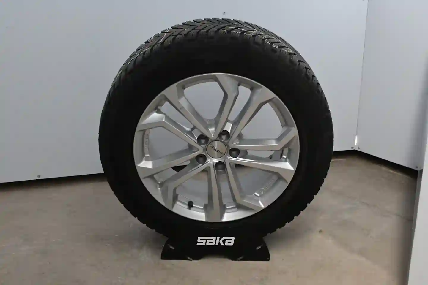 Car Image - 1QAk8GcuO3pWTl0LXqV3Wi