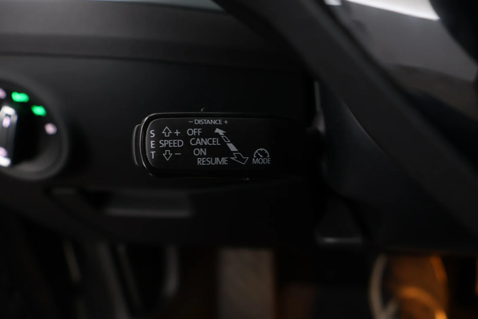 Car Image - rCaJJ6GTmym3gfVvIQGIc