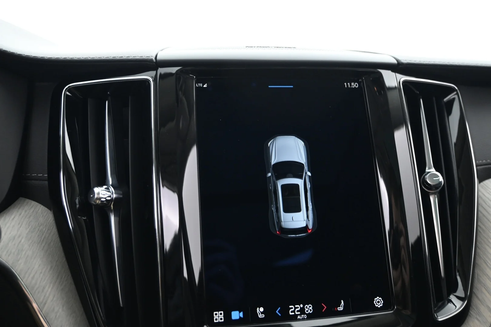 Car Image - HD6Oo1GLbZFGUL2mz8s0p