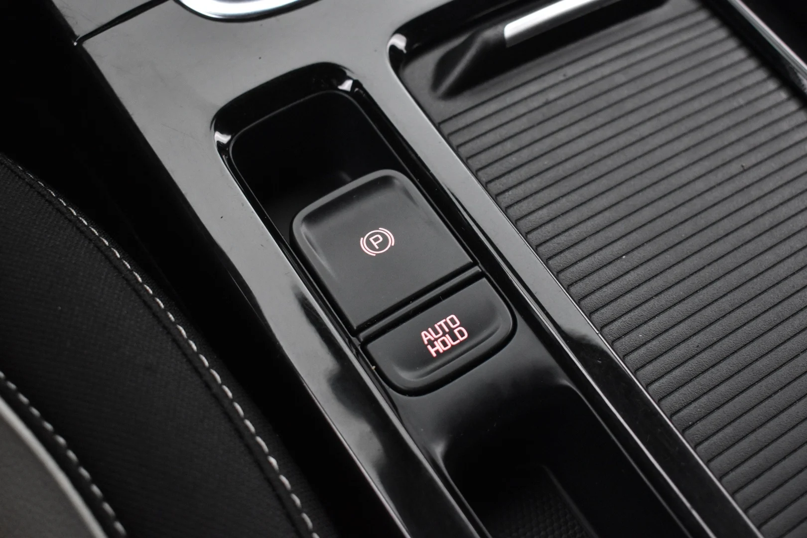Car Image - bz9qU3IbCivvjN5XZdZHR