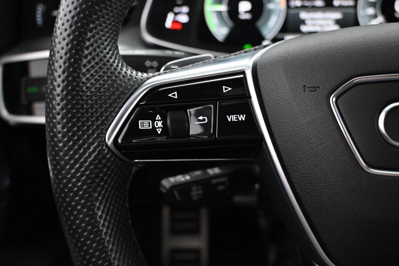 Car Image - 750CIXHG2GYmpwCrsSjVPT