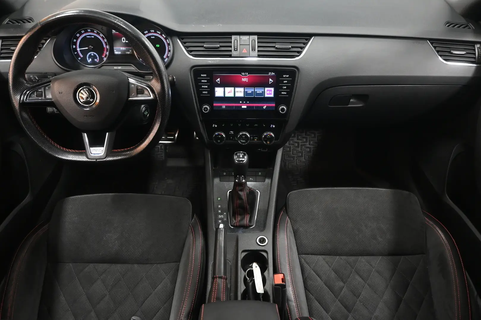 Car Image - 5H5xdlsxe7MTgPO8q6bJ3y