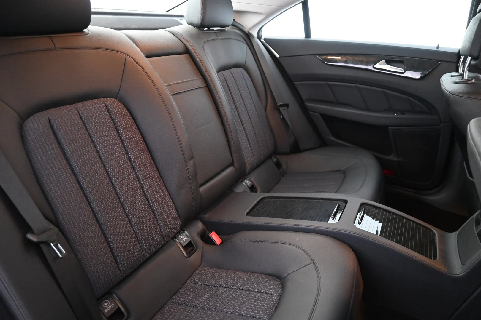 Car Image - 4UybfMvqlRa3Wusjx0LfE3
