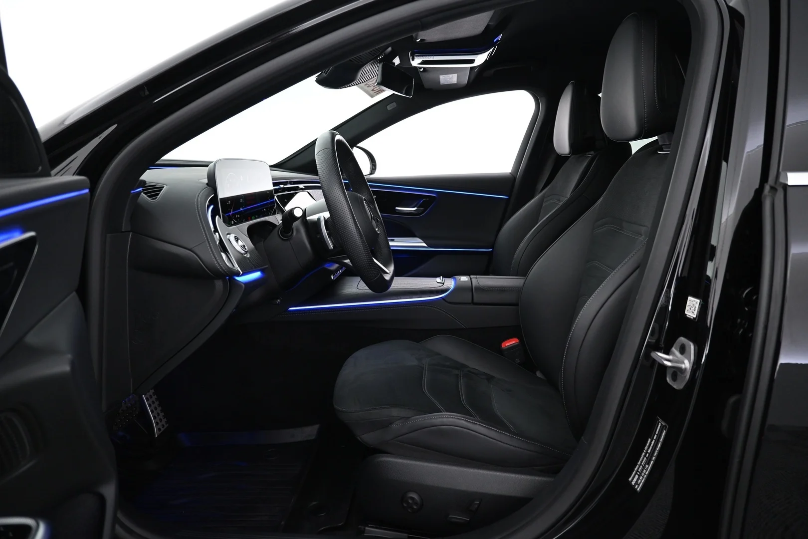Car Image - 49N08pO6l9LmBIrjrSv1qt