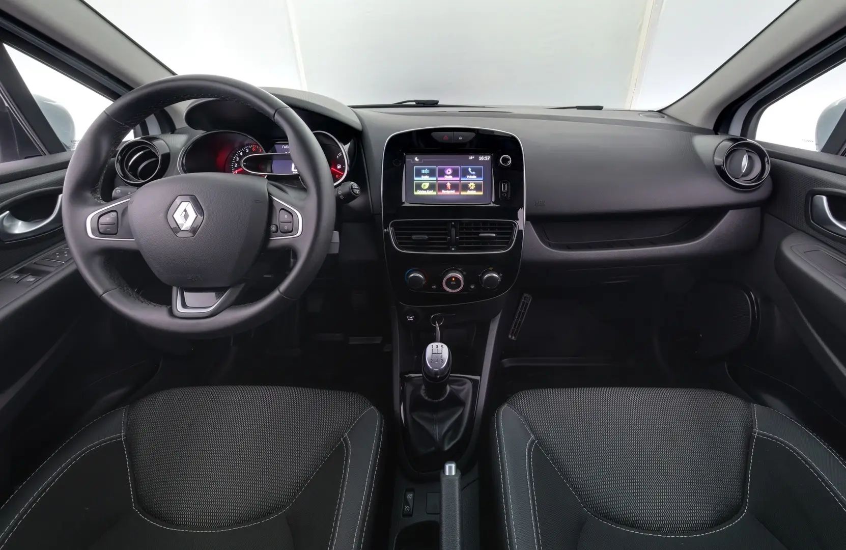 Car Image - 6Y05SVGcsh1BhMNandMOzw