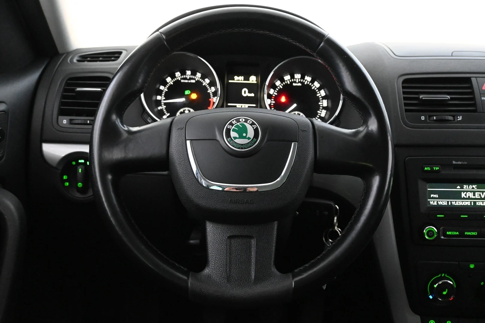 Car Image - 4aiVuJFw5xhzFhaCntKpBn