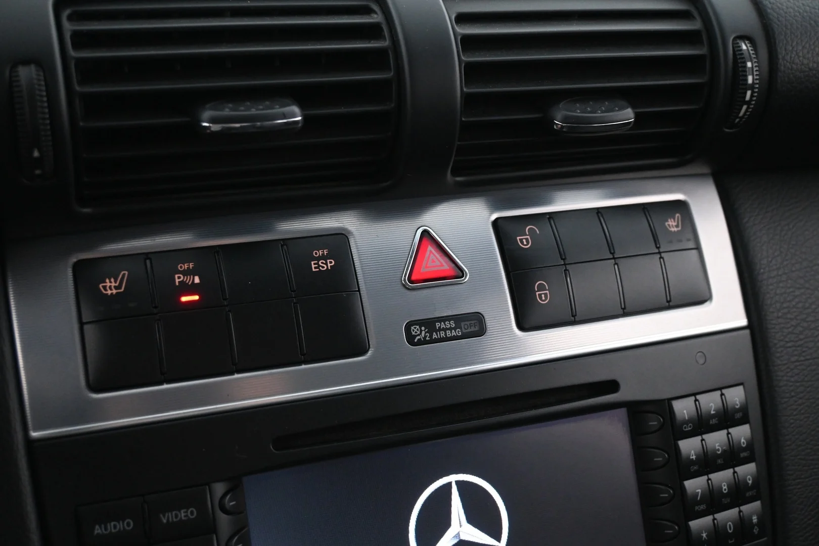 Car Image - 6t9wU8VhHvX8XAzQ8oSyHj