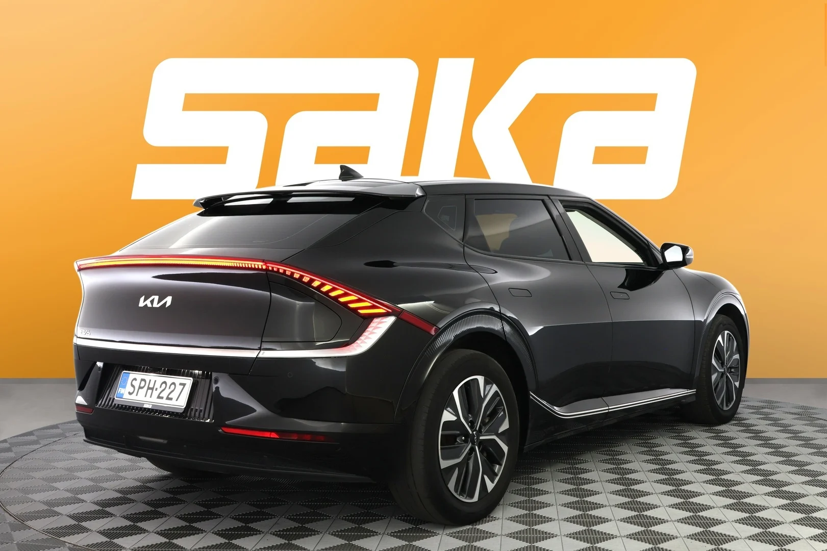 Car Image - 7dlRvPrdwbpA96CVTrxhT9