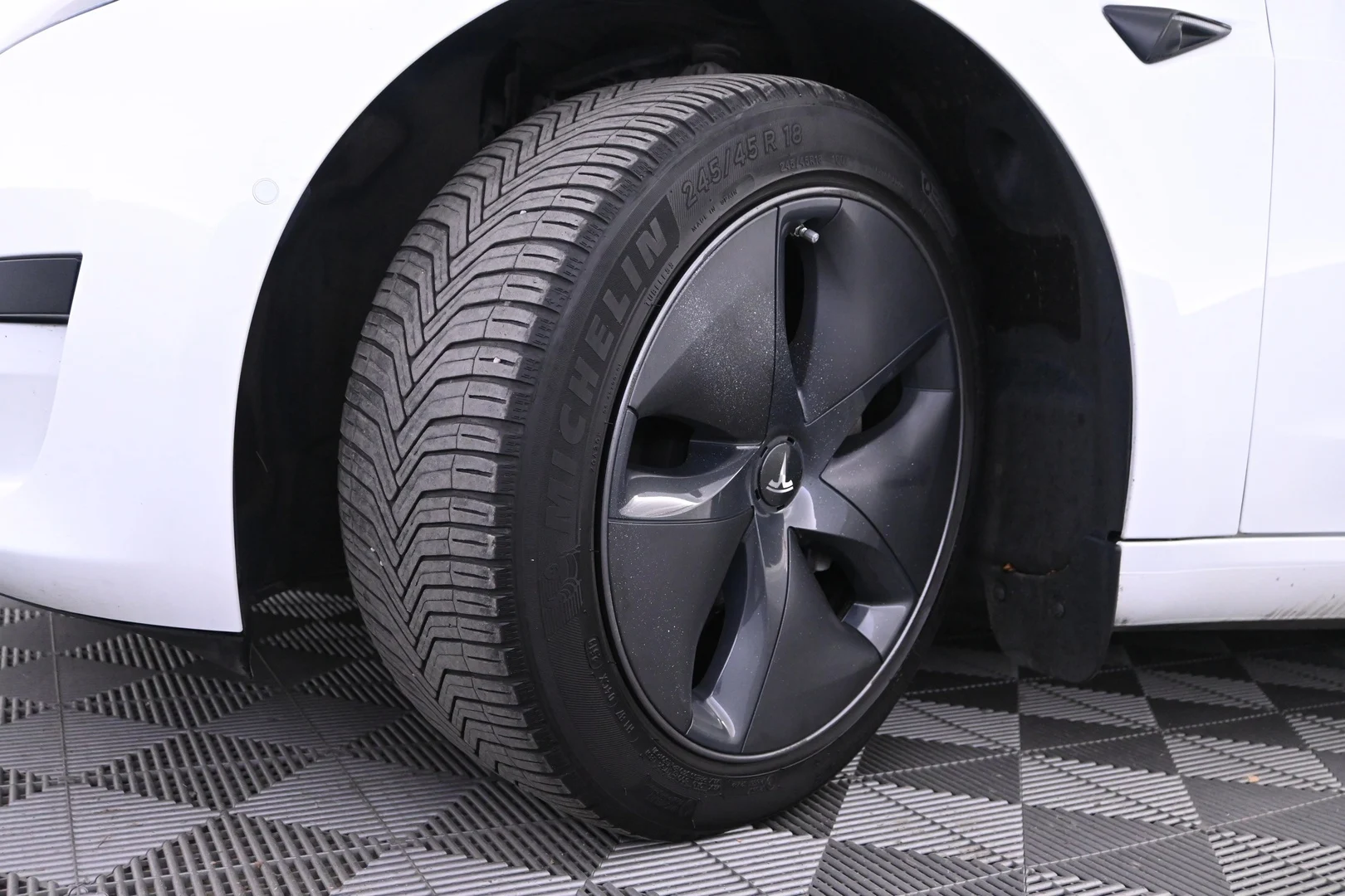 Car Image - 7C8IIaas8LQtaWRINDPBc5