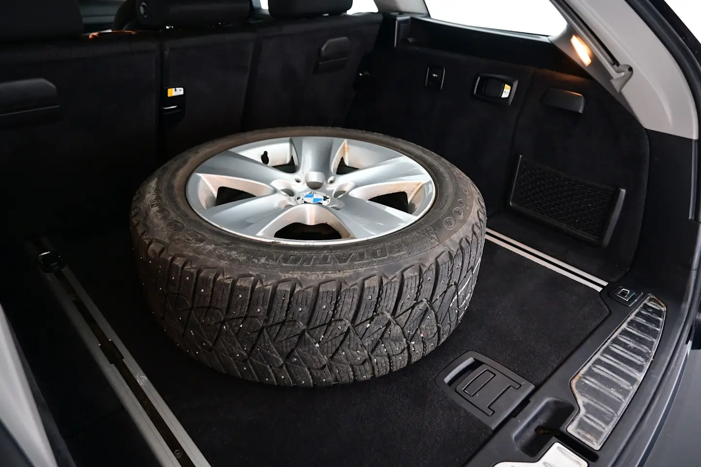 Car Image - 2IggmMqOTXkhKXpNrzzkIw