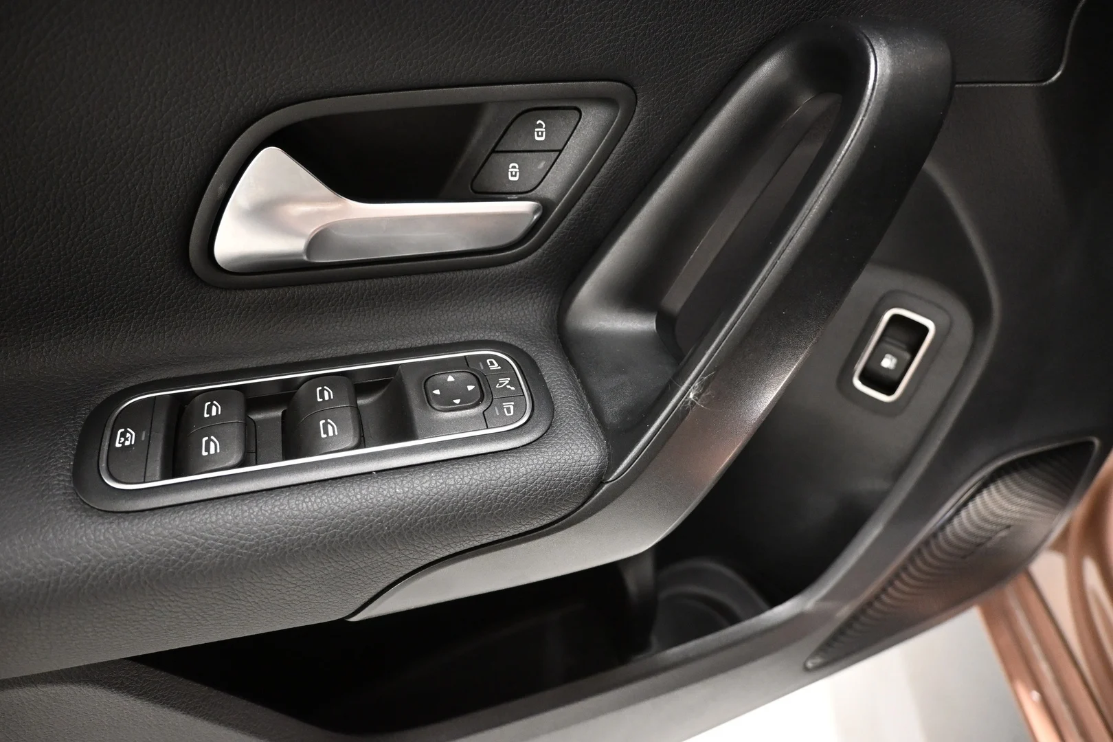 Car Image - 2CKN4VvyirGLfOGTQvPlKx