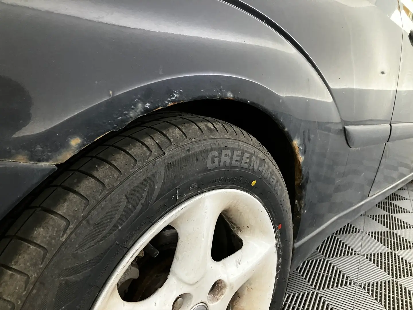 Car Image - gWt3fC43Gf4X10bMMp1BO