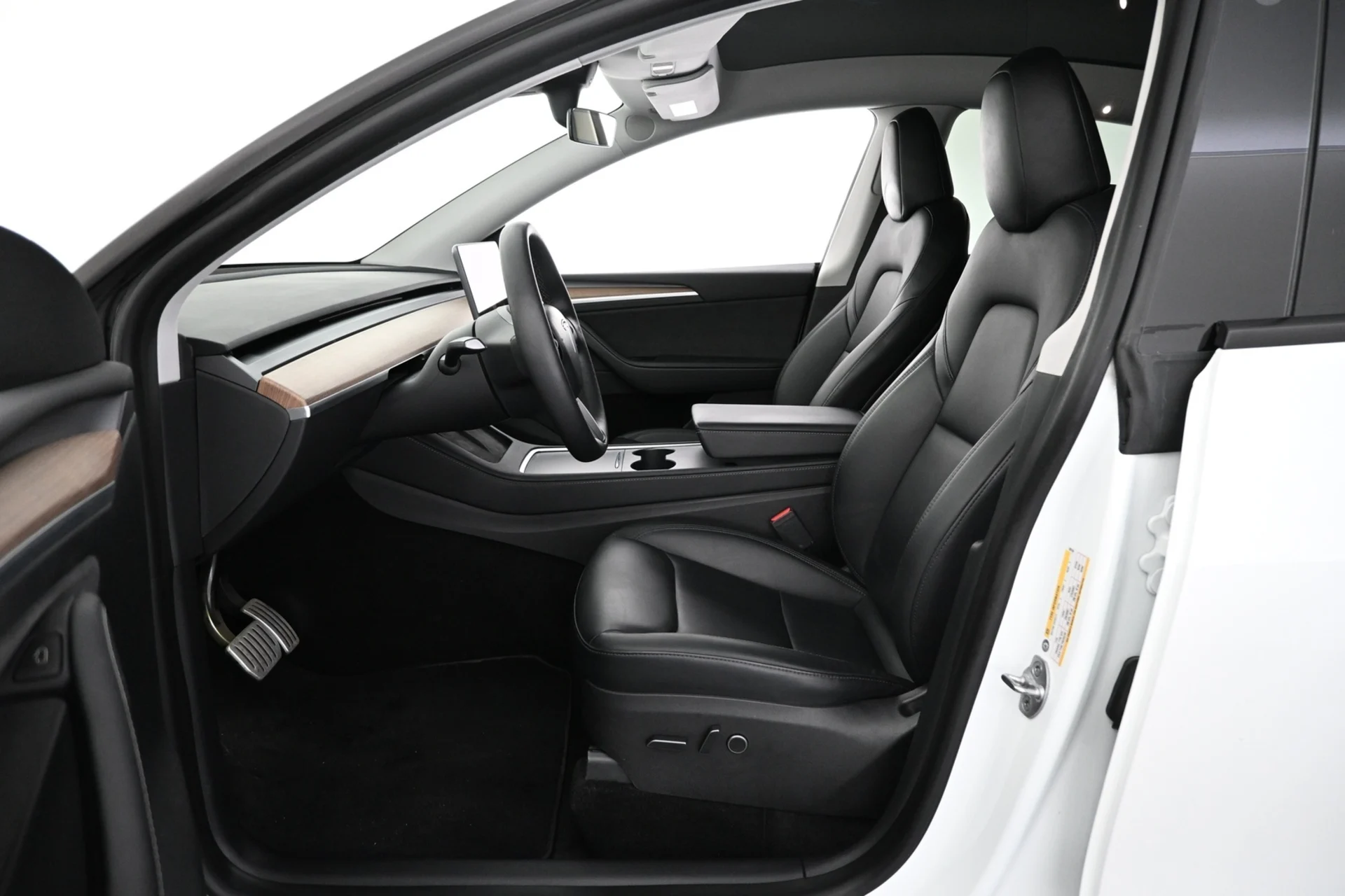 Car Image - 74xqPfubU3zlbIKWsb6iZy