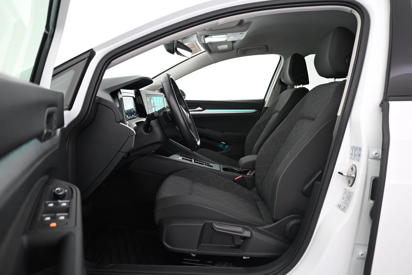 Car Image - 2R1Wn81zFSNs8BhYw843w6