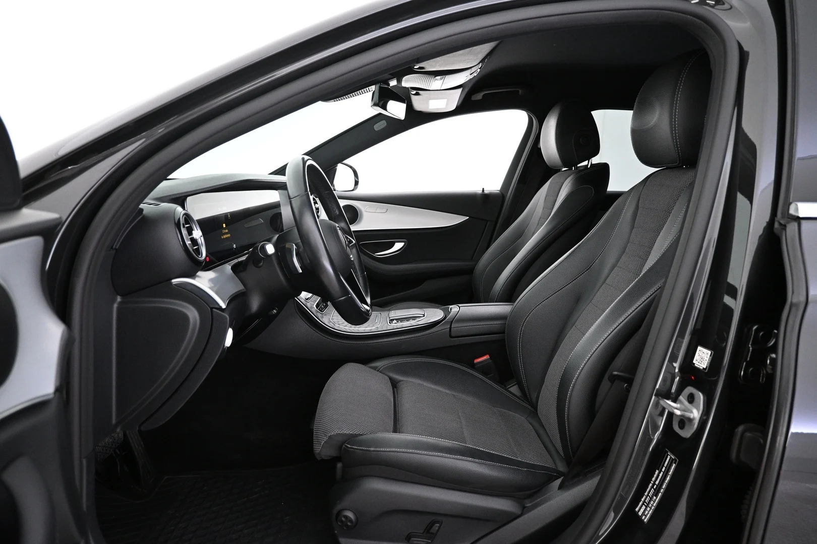 Car Image - 61ihf2mwIB5K1kNSJaEJxU
