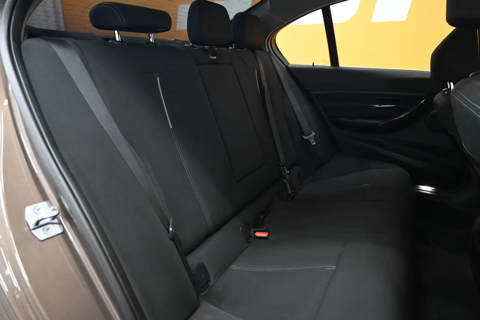 Car Image - 2hk04wf8gkFAzkGKnn7iHJ