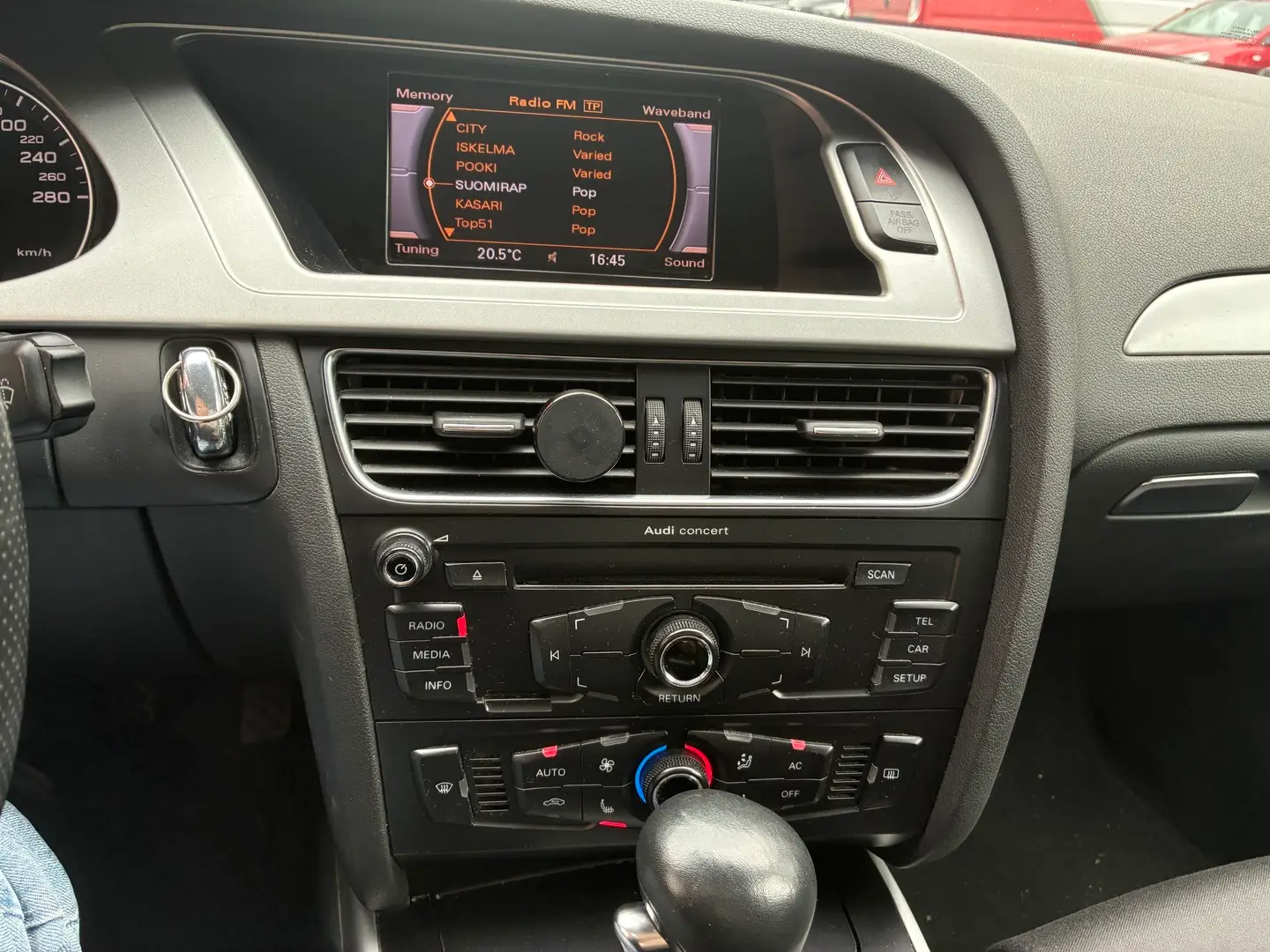 Car Image - 7kFa21UdyyndU0olT4Ceyr