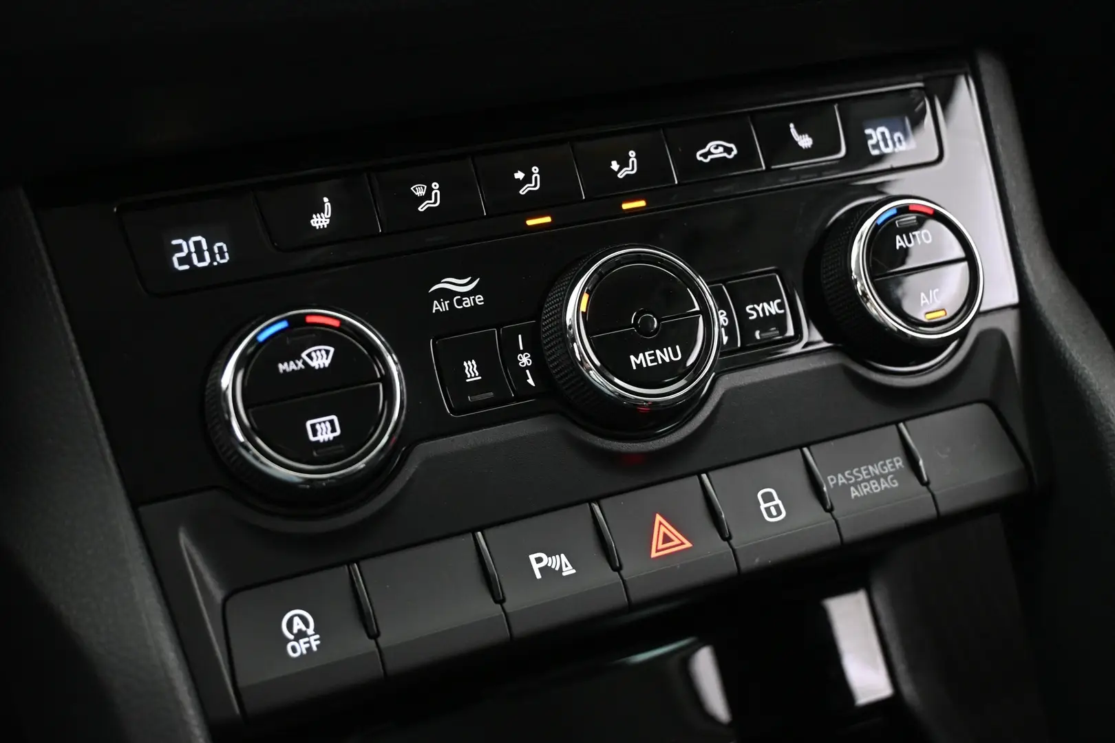 Car Image - X4K9VTFlATEatl3WGinxz
