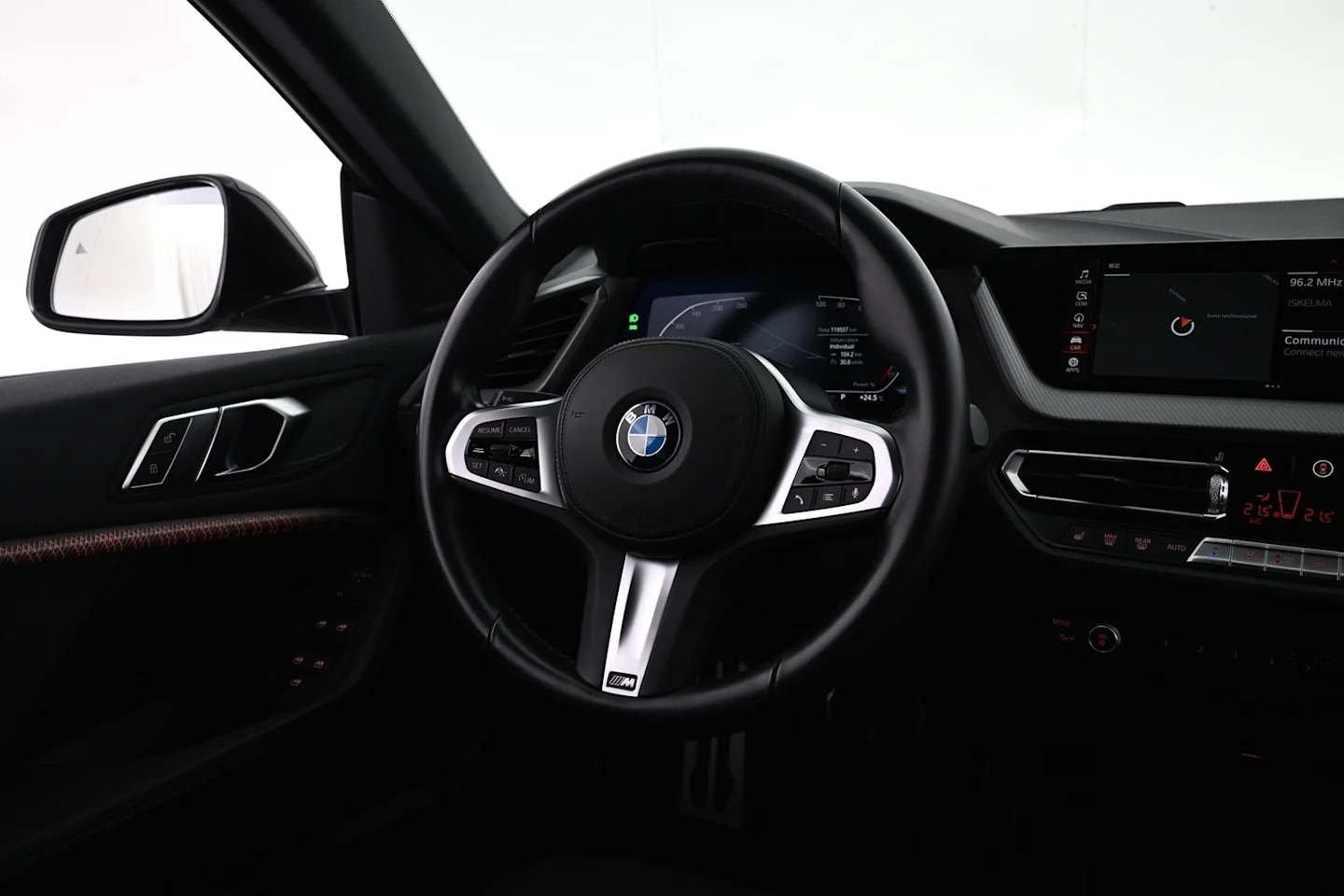 Car Image - 3cjM8sbgLXlZoz8ihgNAju