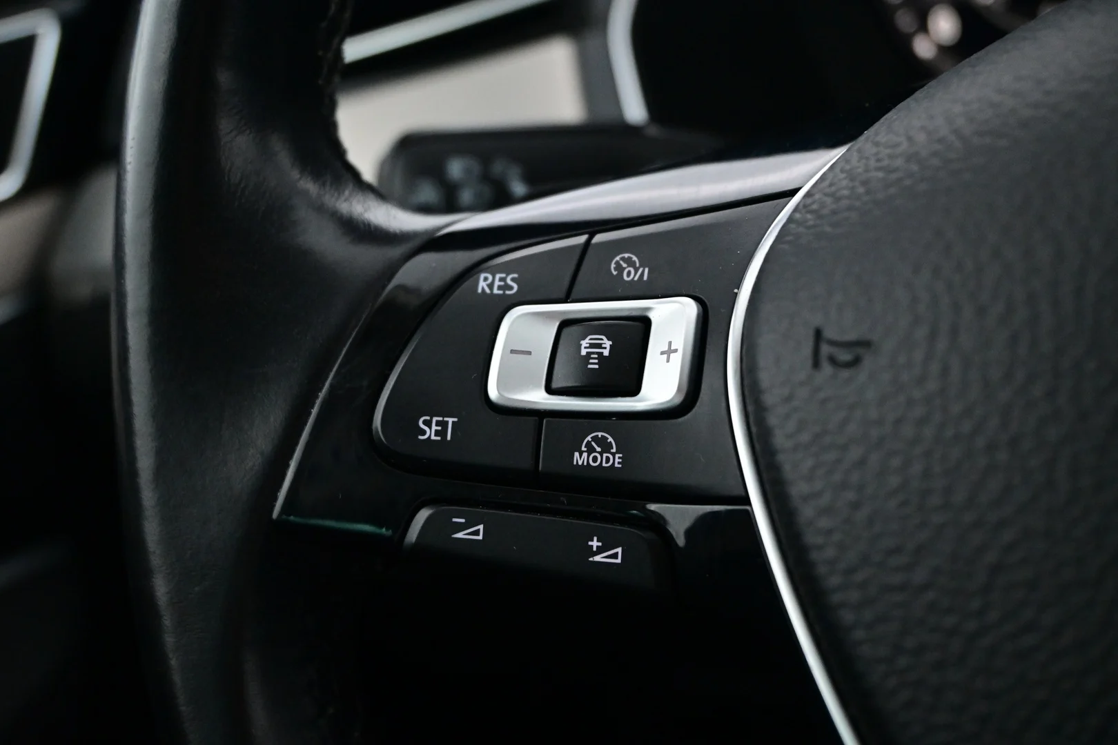 Car Image - Ri4h20Wo10jjigK9ZvtvQ