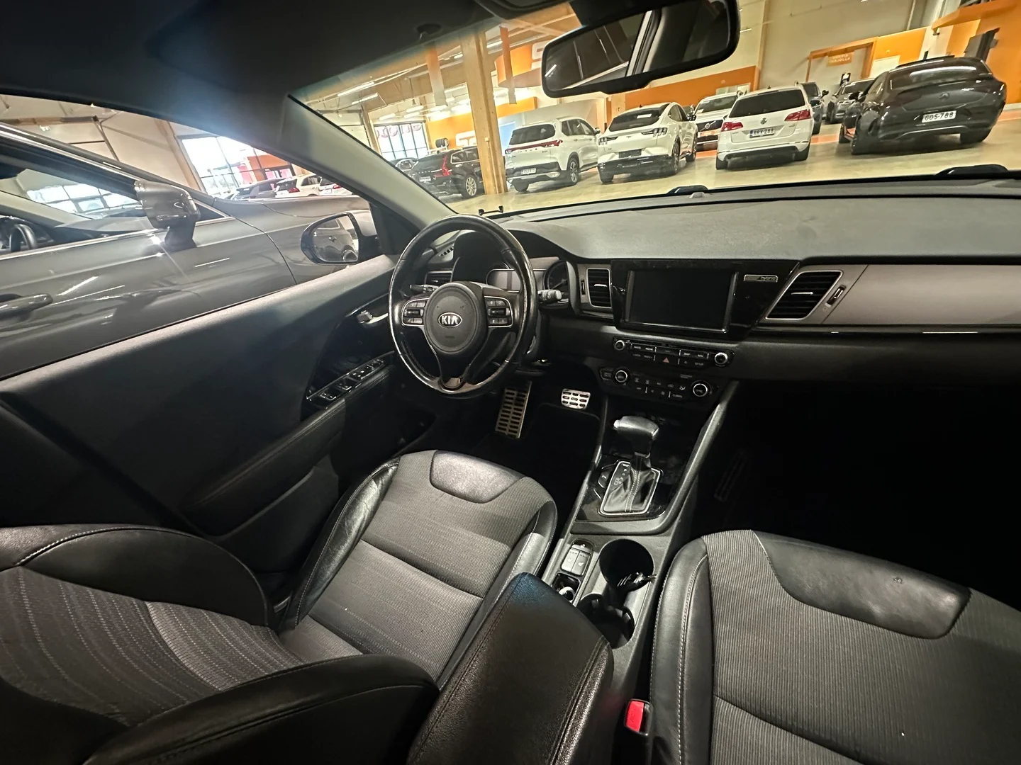 Car Image - 6A8fWAhoDTEngCCvwuiHyO