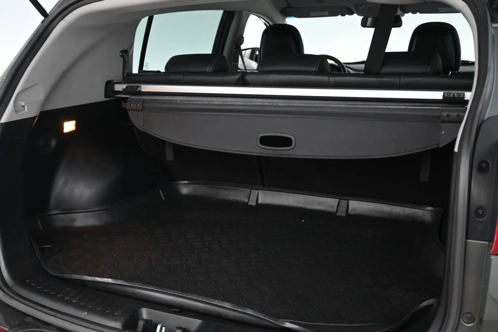 Car Image - 7bsJpUb39fROl6dMJD6Jjw