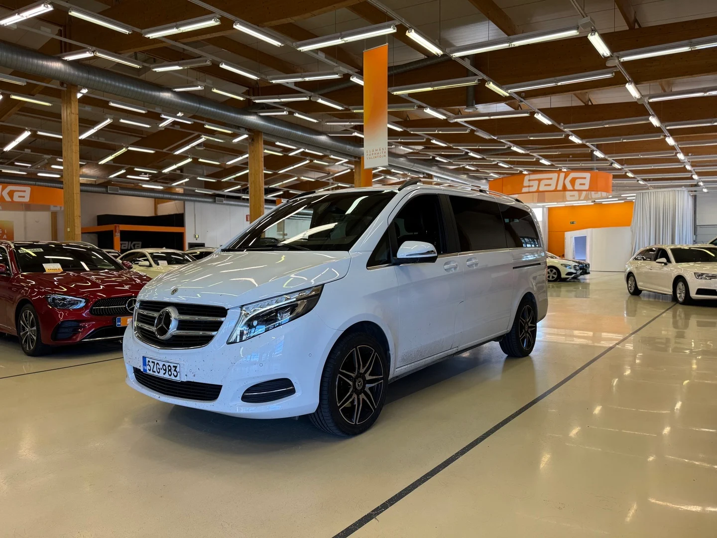 Car Image - 144nNaV4CiQDEqoSKbJnJo